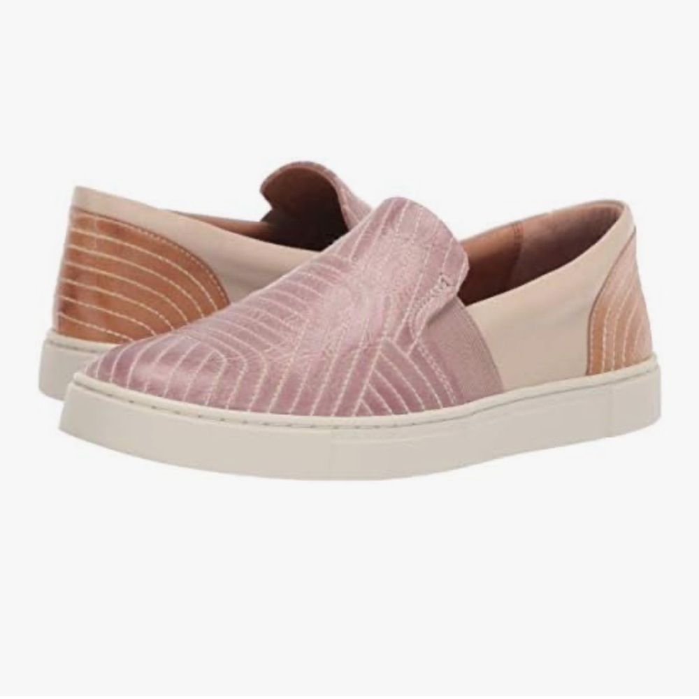 FRYE Women’s Ivy Stitch Slip On Sneakers Shoes Sz 6.5